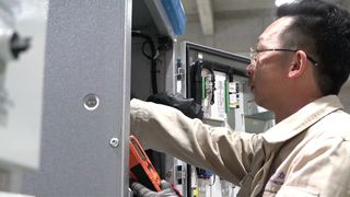 Di Dalam Tianan: Uji Switchgear di Lokasi