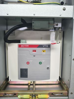 Overtravel 3.5±0.5 mm High Voltage Vacuum Circuit Breaker dengan Intensitas Gempa <Kelas 8