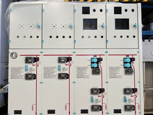 Frekuensi nominal 50 Hz High Voltage Disconnecting Switch Featuring Protection Degree IP4X Dirancang untuk Disconnection Power System